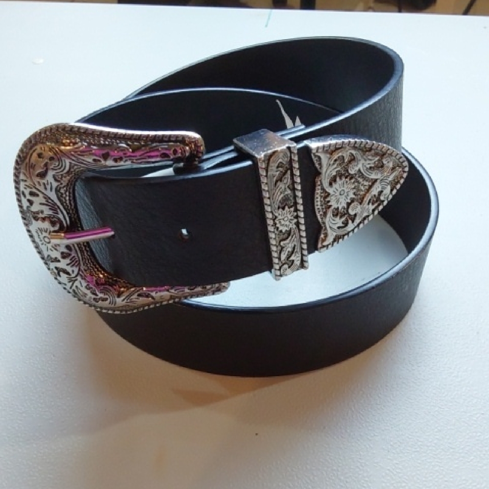 Vintage Womens Black Western Belt with Ornate Silver Plated Buckle Gorg! Sz.S/M